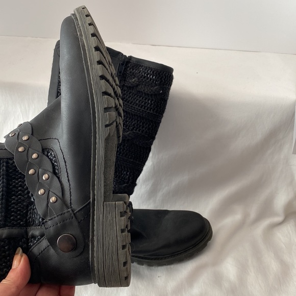 MukLuk sweater / riding boot - Picture 3 of 8